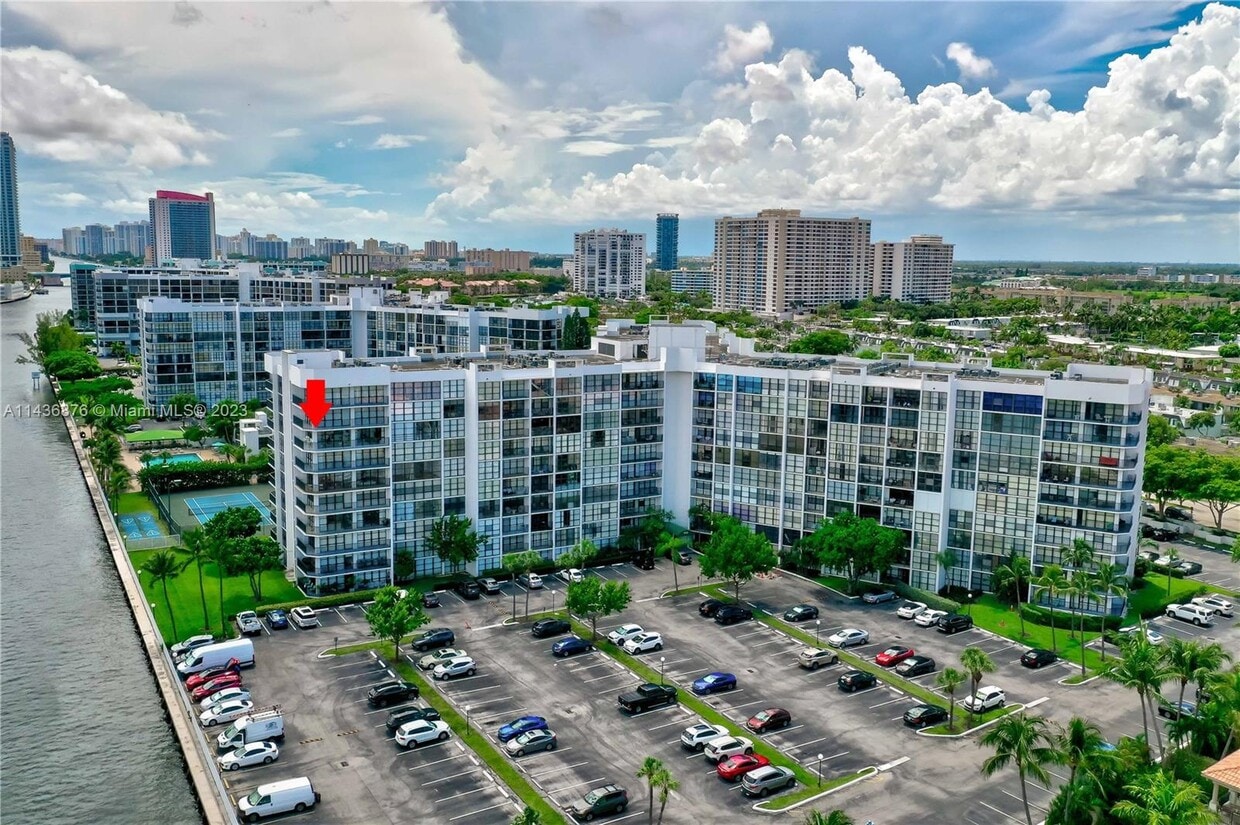 1000 Parkview Dr Unit 821, Hallandale Beach, FL 33009 Condo for Rent