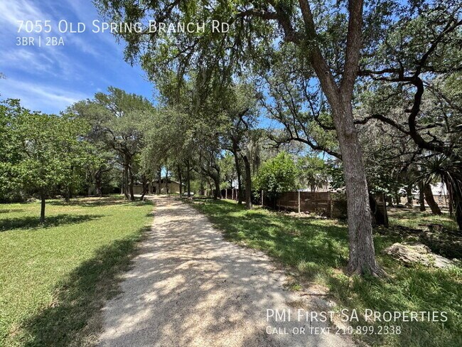 Foto del edificio - 7055 Old Spring Branch Rd