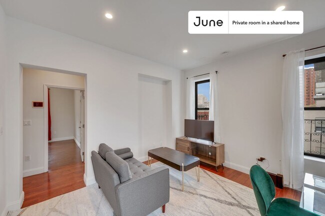Building Photo - Room in Shared 4 bed/1 bath home in West Harlem