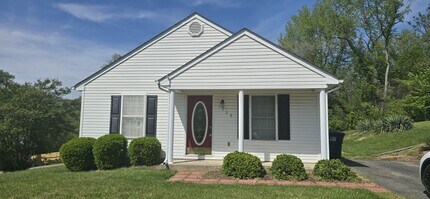 Building Photo - 1508 Blanton Ave SE