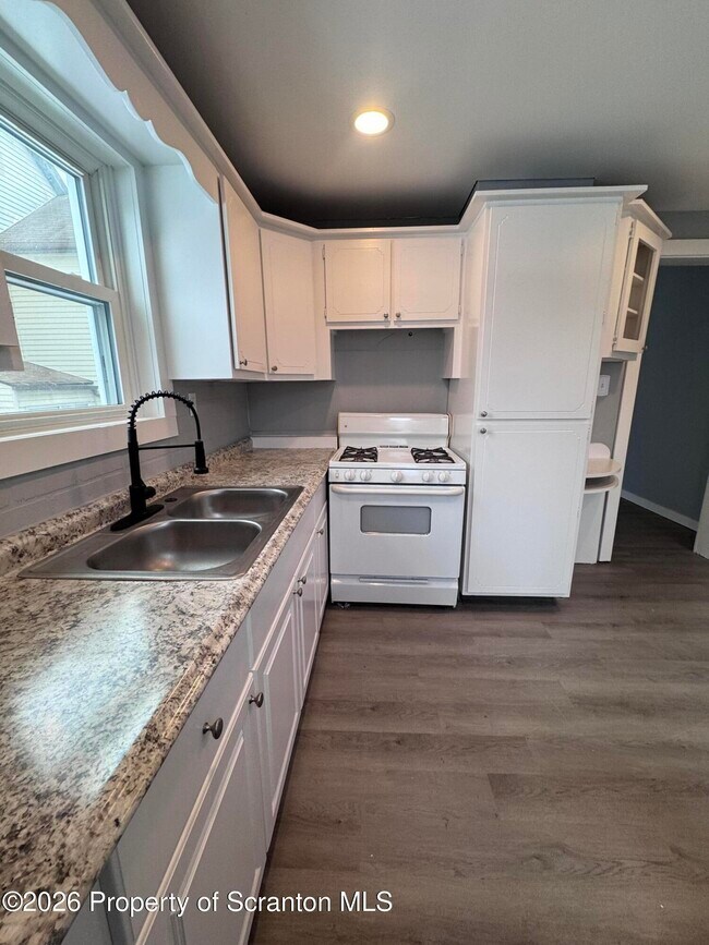 Foto del edificio - 1021 Wheeler Ave