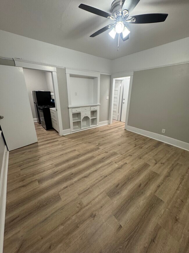 Foto del edificio - 830 Park Blvd