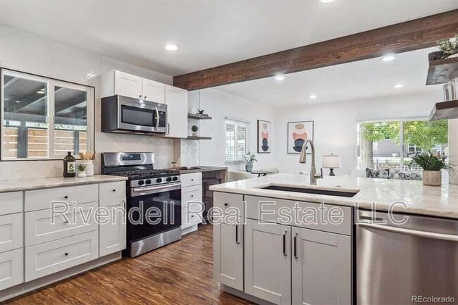 Photo - 1882 S Michigan Way House