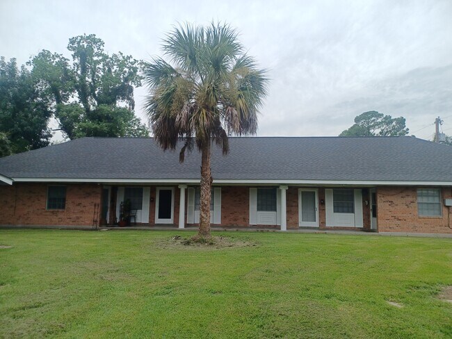 Foto del edificio - 1719 Oakley Ct