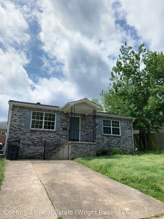Primary Photo - 3 br, 1 bath House - 625 East Cherry