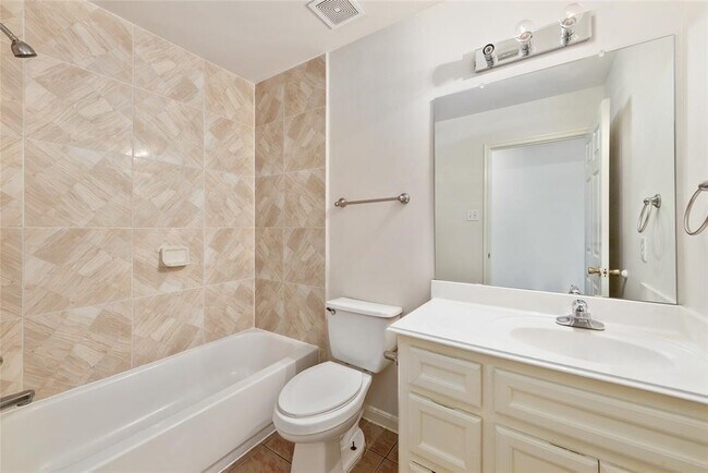 Foto del edificio - 12133 Stone E Dr