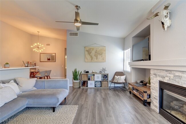 Foto del edificio - 7450 S Eastern Ave