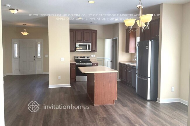 Foto del edificio - 1214 Mallory Ln