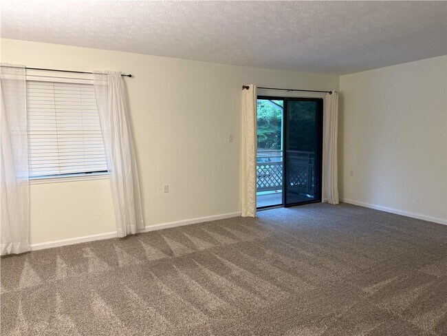 Foto del edificio - 475 Mount Vernon Hwy NE