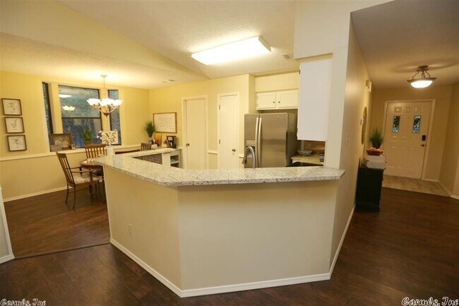 Foto del edificio - 1820 Calgary Trail