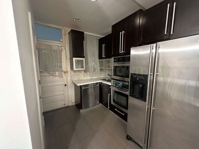 Foto del edificio - 1114 E 62nd St