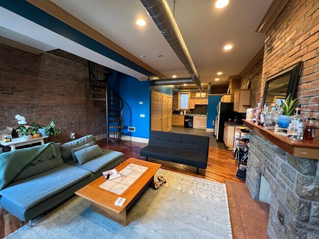 Foto del edificio - 1714-2 Sarah St