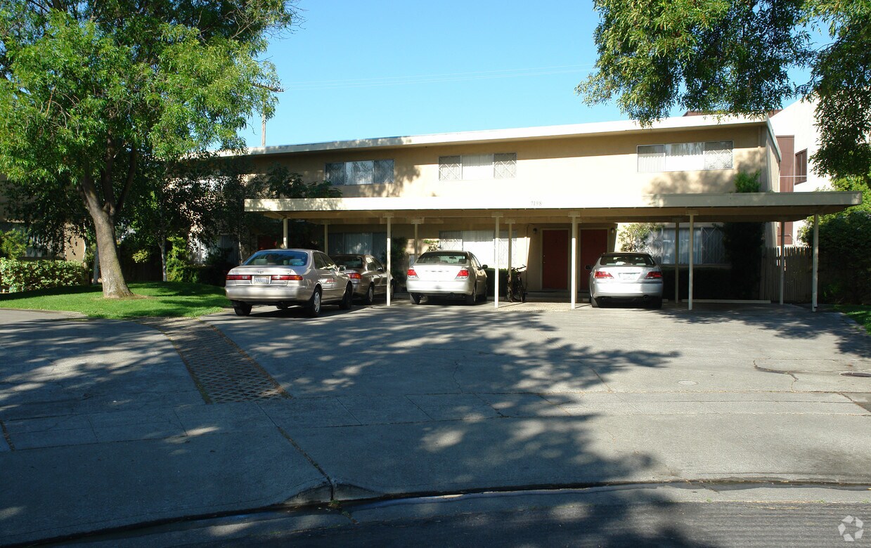 Building Photo - 7198 Galli Ct