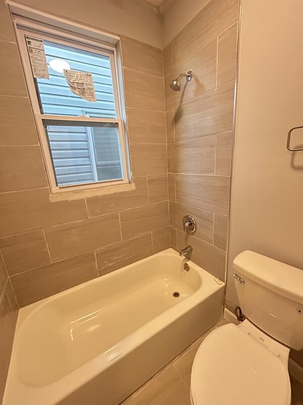 Foto del edificio - 7424 S Dorchester Ave