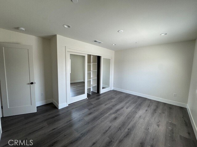 Foto del edificio - 510 N Ellis St