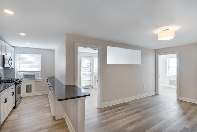 Paquete Premium Nivel 11 Dos habitaciones y estudio - The Parkwest Apartments