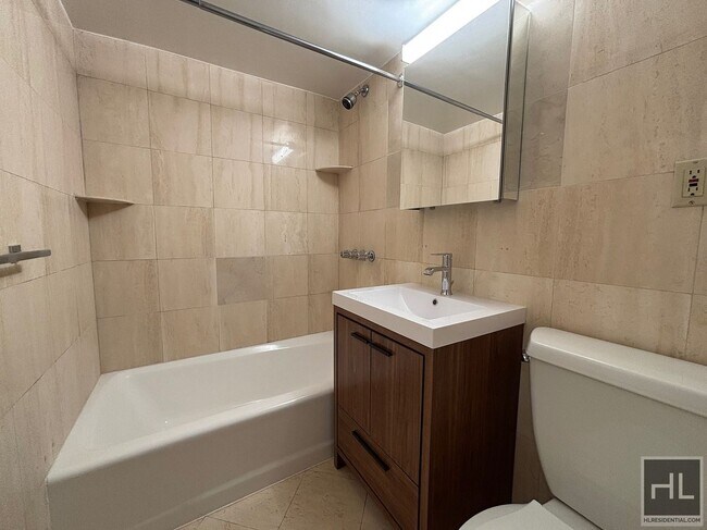 Foto del edificio - EAST 63 STREET