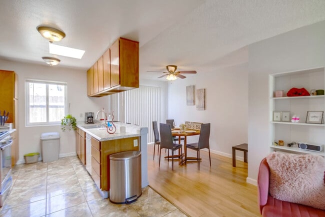 Foto del edificio - 1277 Granger St