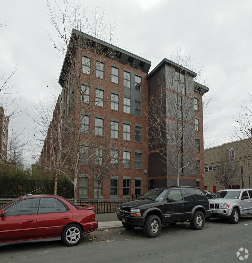 Huntington Apartments Hoboken, NJ