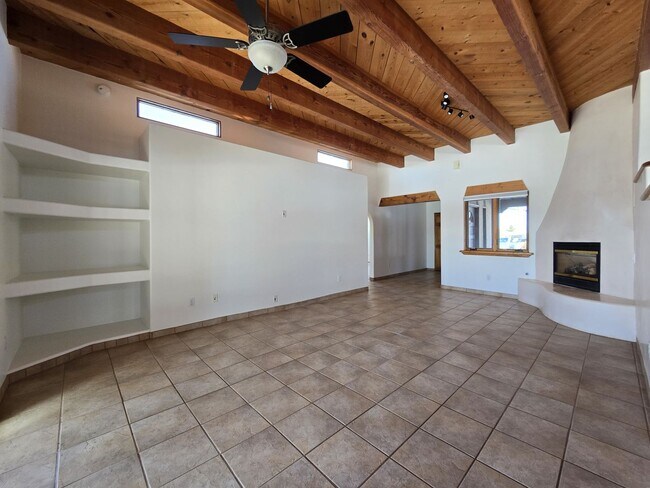 Foto del edificio - 19 Camerada Rd