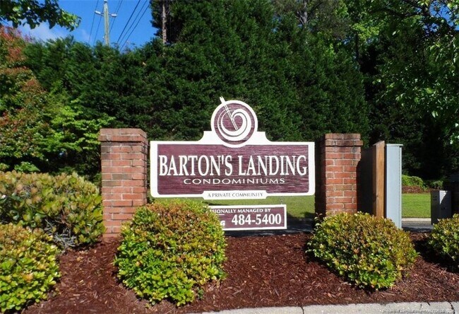 Foto del edificio - 663 Bartons Landing Pl