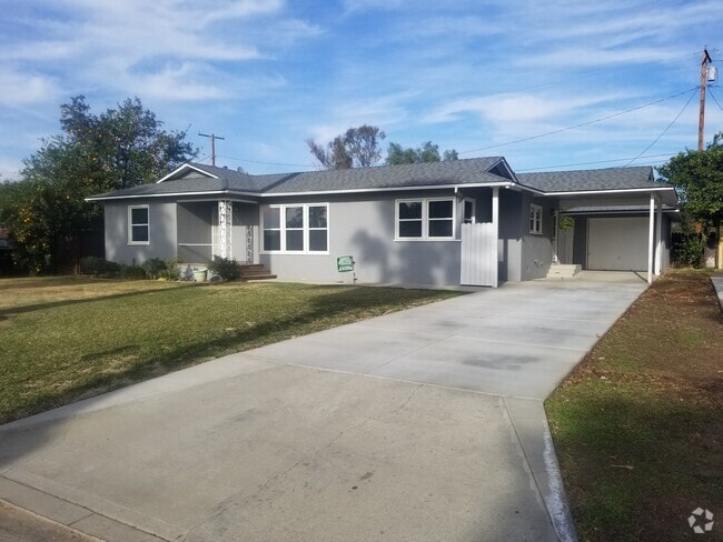 Building Photo - 5165 Carlingford Ave