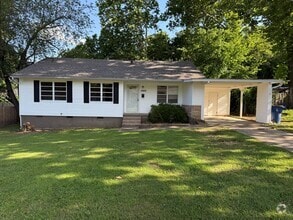 Building Photo - 2900 Pendell Ln
