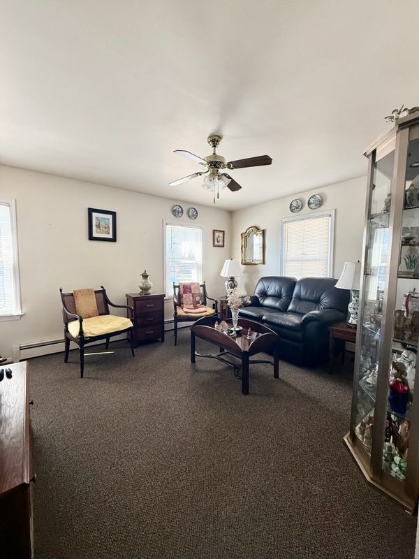 Foto del edificio - 70 Oak St