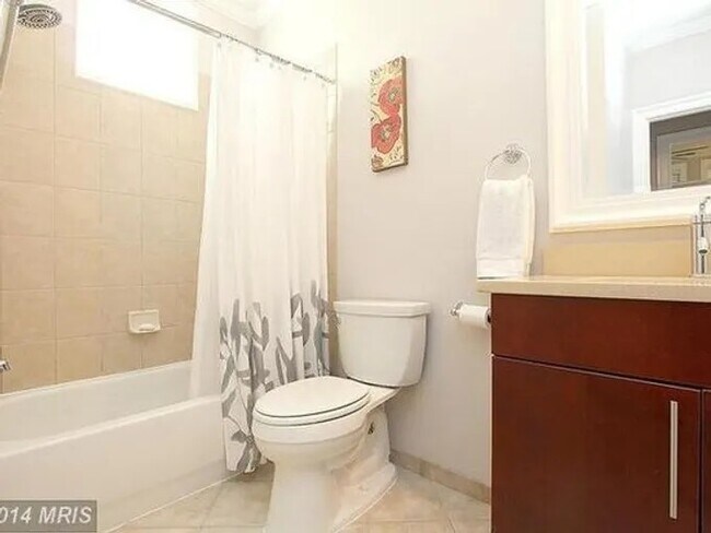 Foto del edificio - 1407 W St NW