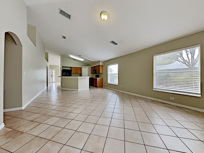 Foto del edificio - 8028 Birman St