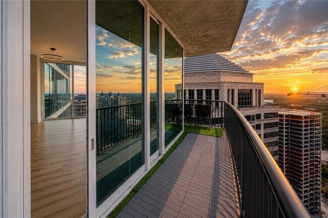 Foto del edificio - 1080 Peachtree St NE