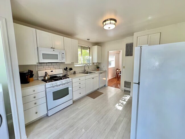 Foto del edificio - 4755 N Pearl St