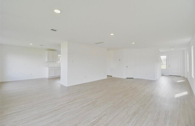Foto del edificio - Beautiful, Modern, and Peaceful Home in Ne...