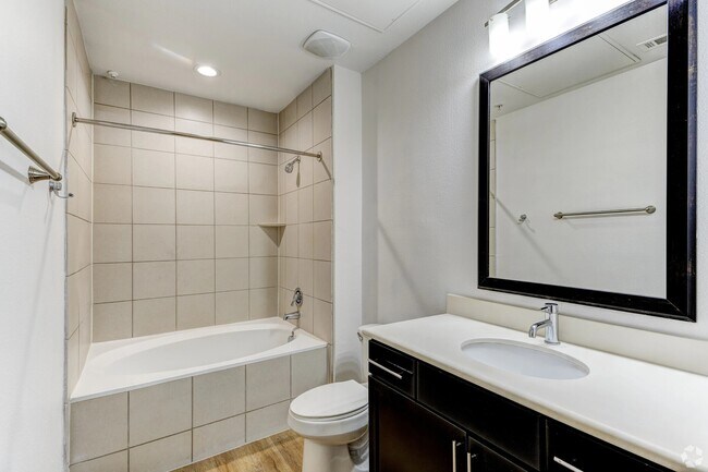 Building Photo - Discover Your Perfect Home Today!