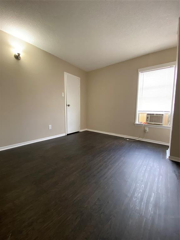 Building Photo - 2700 Al Lipscomb Way