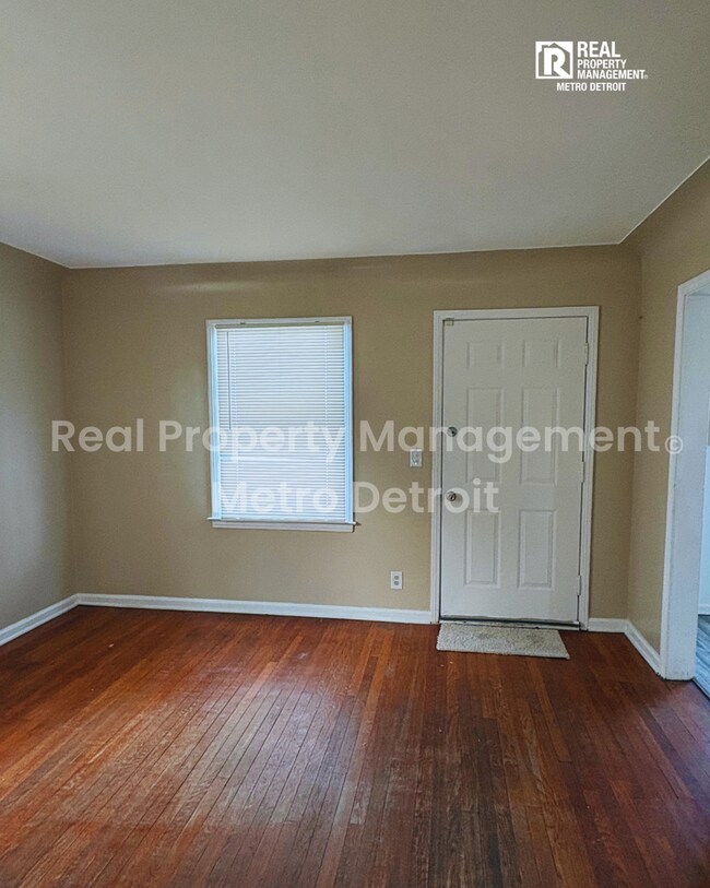 Foto del edificio - 21242 Beechwood Ave