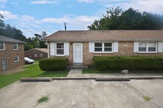 Building Photo - 509 Hietts Ln