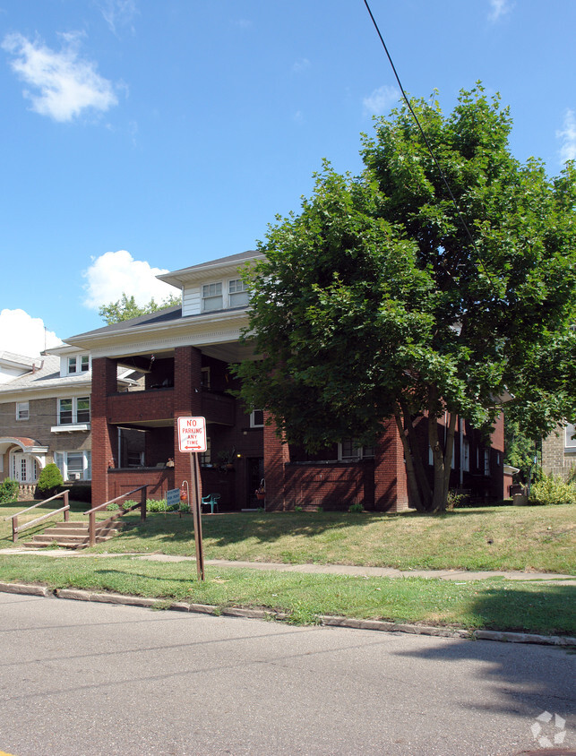 Building Photo - 339 15th St NW