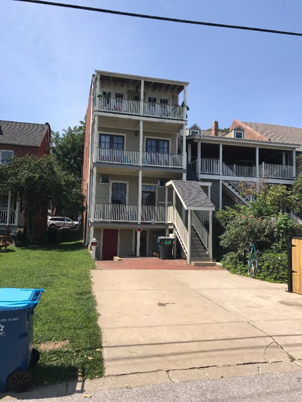 Foto del edificio - 336 S Main St