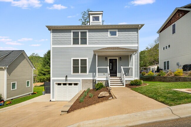 Building Photo - 304 Magnolia Ridge Rd