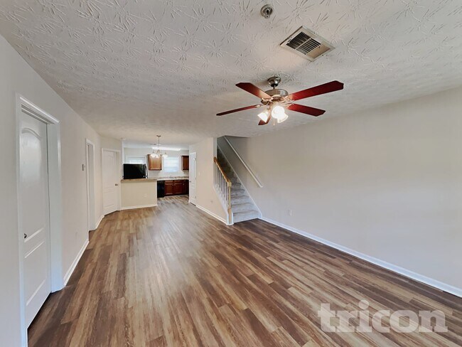 Foto del edificio - 1024 Weatherwood Pl NE