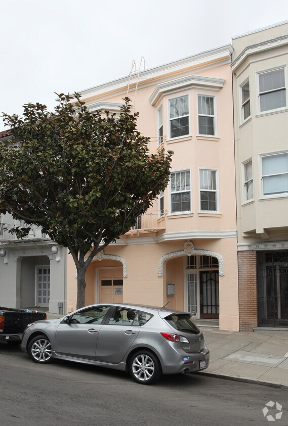 Building Photo - 185 Dolores St