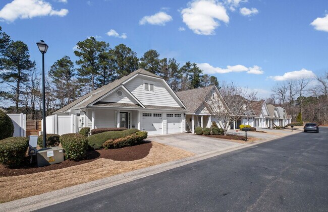 Foto del edificio - 4919 Magnolia Cottage Way