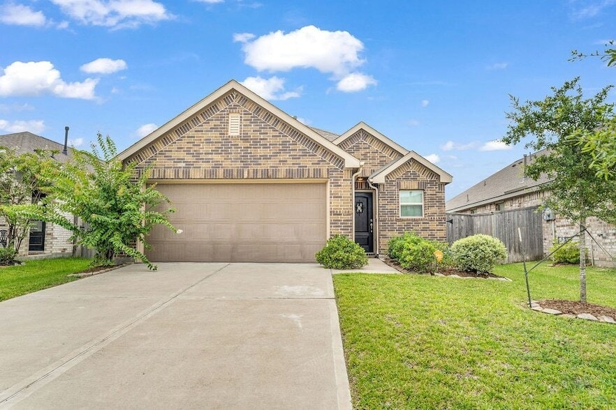 Foto principal - 18406 Cobalt Cove Ln