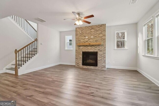 Building Photo - 3507 Creek Hollow