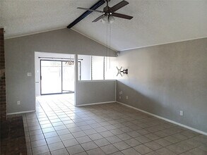 Building Photo - 7307 Foxwick Ln