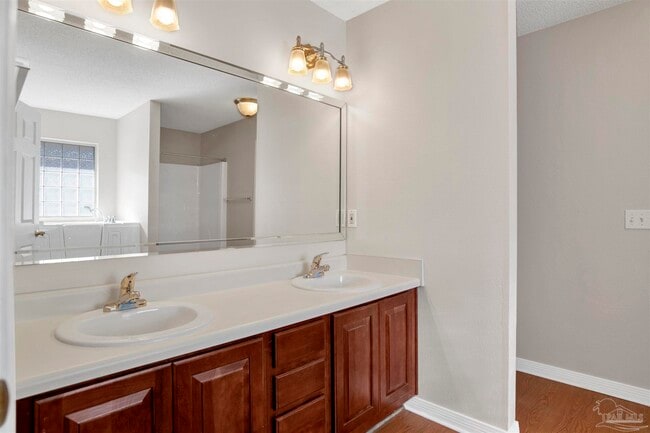 Building Photo - 578 Batten Blvd