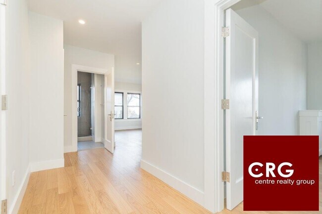 Building Photo - 123-125 Highland Ave. Unit 23GF