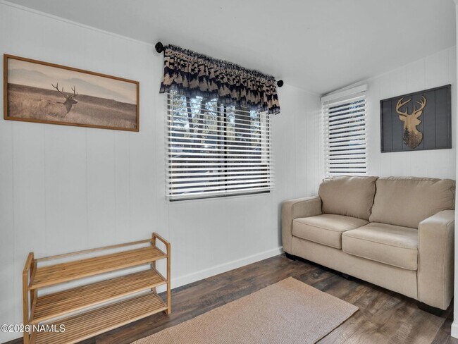 Foto del edificio - 3114 Owl Pl