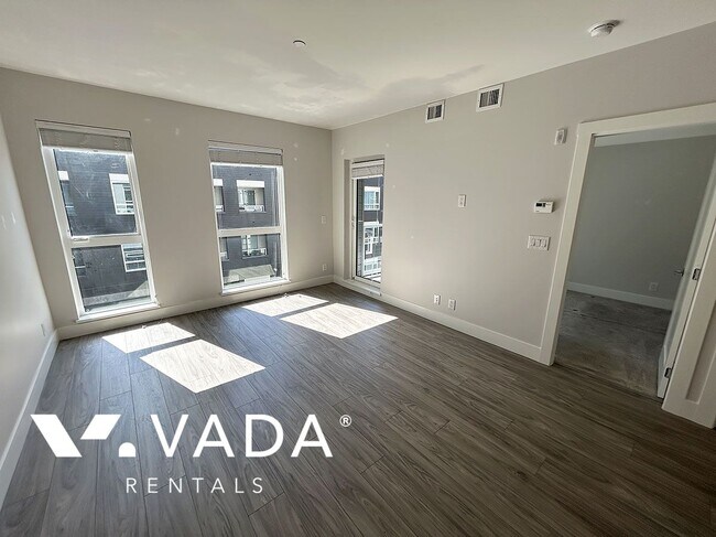 Photo du bâtiment - ERA 1 Bedroom Apartment For Rent 413-22265 Dewdney Trunk Road Maple Ridge: VADAPM.com